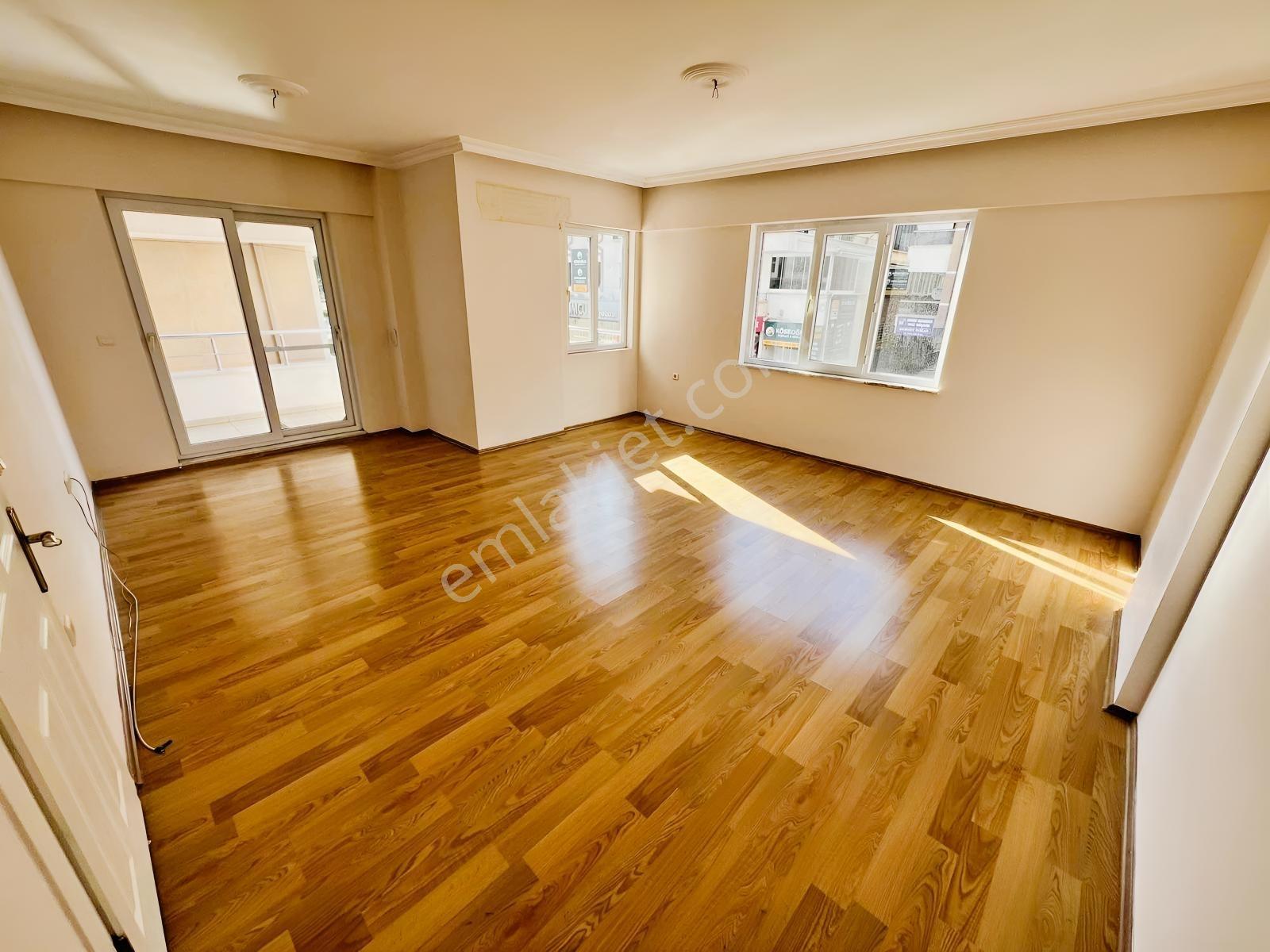 Tam Merkezde Ön Cephe Kiralık Daire - Görsel 15