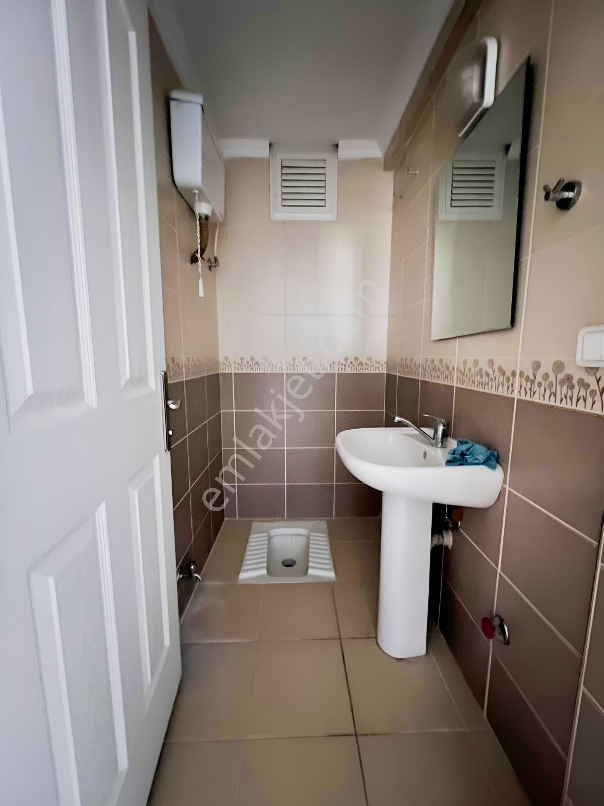 Tam Merkezde Ön Cephe Kiralık Daire - Görsel 6