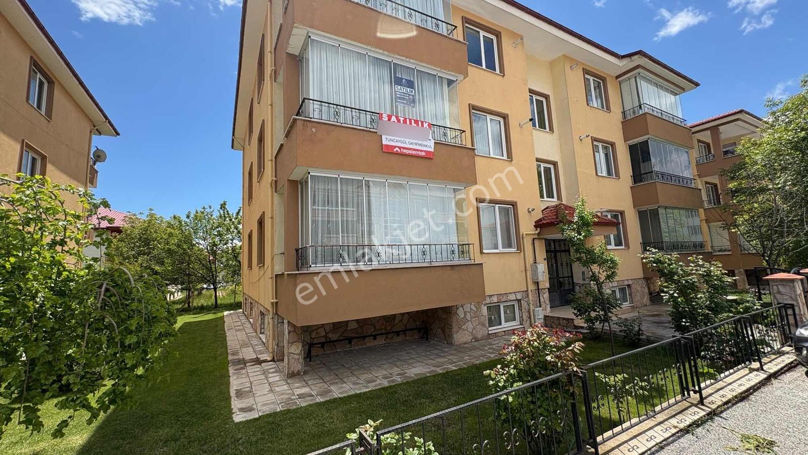 Tuncaygül'den Satılık Ara Kat Ferah Daire | Çakırkent Sitesi - Görsel 4