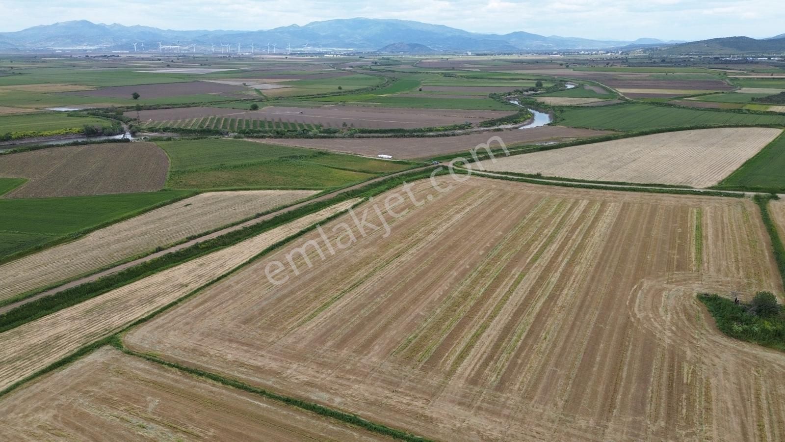 Zeytindağda Yatırımlık Satılık Verimli Tarla 15.400m2 - Görsel 15