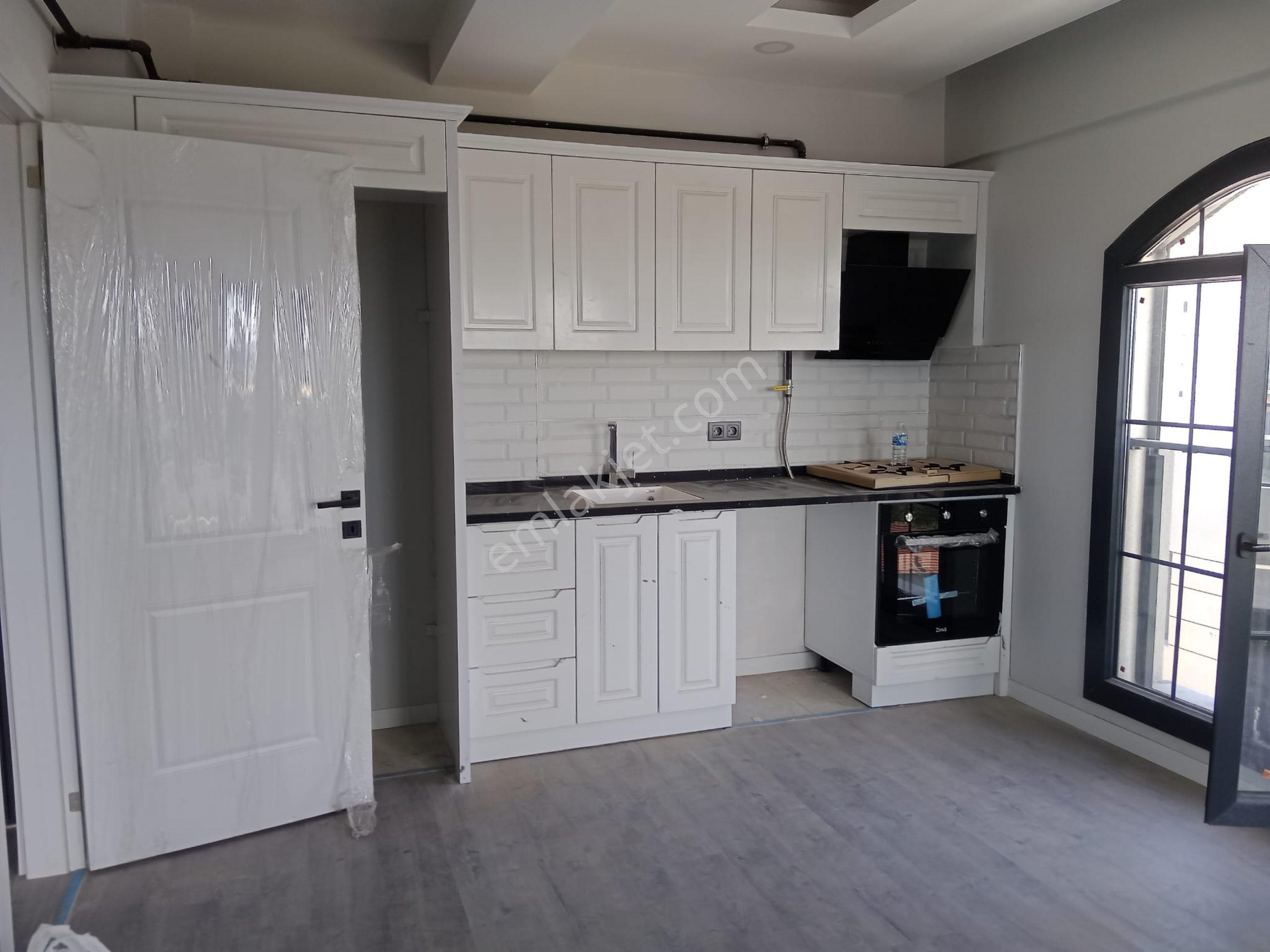 Ayrancılar Merkezde Sıfır Cadde Üzerinde 1 + 1 Amerikan Mutfaklı Kiralık Daire Havuzlu Sitede - Görsel 6