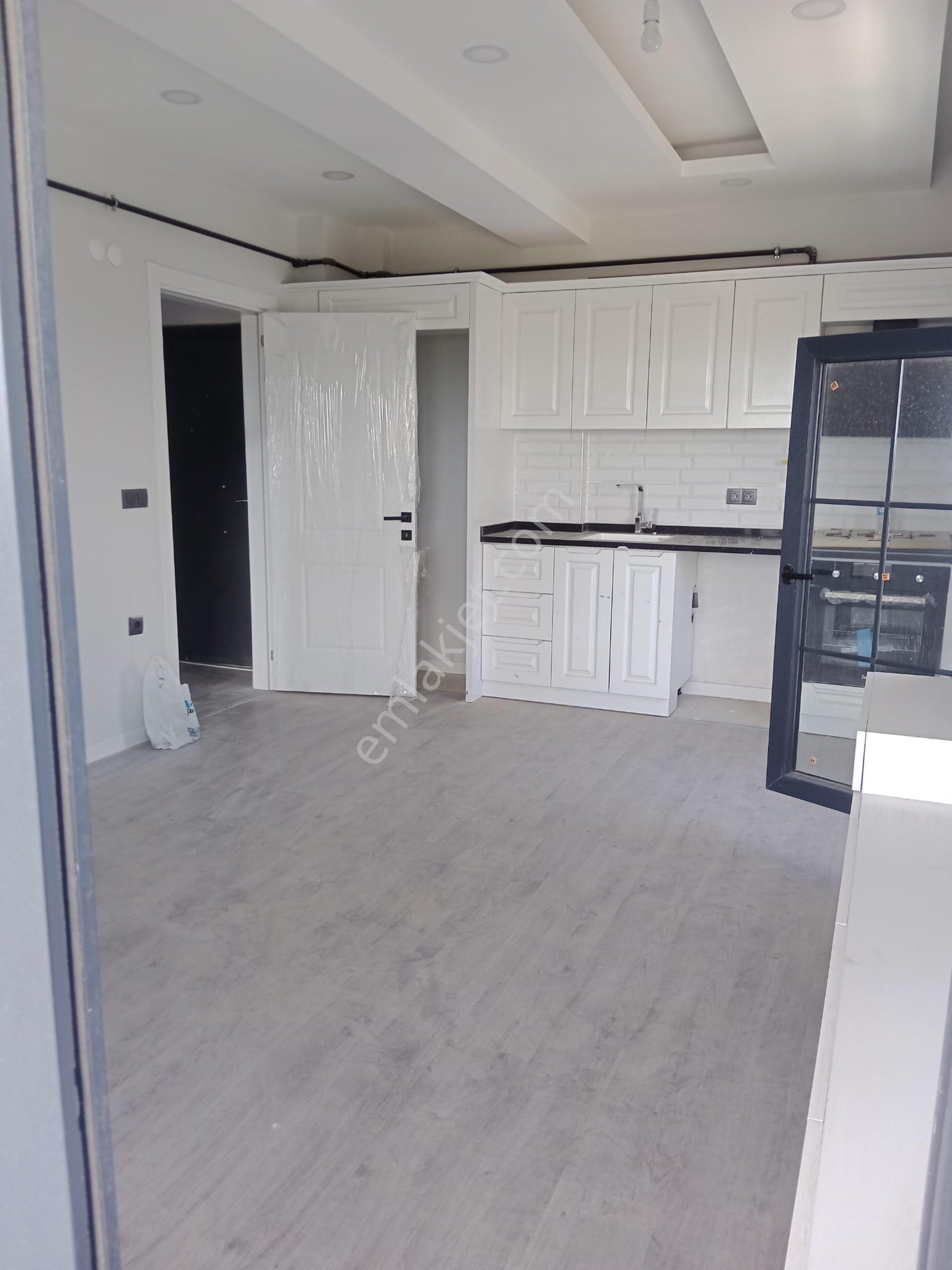 Ayrancılar Merkezde Sıfır Cadde Üzerinde 1 + 1 Amerikan Mutfaklı Kiralık Daire Havuzlu Sitede - Görsel 5