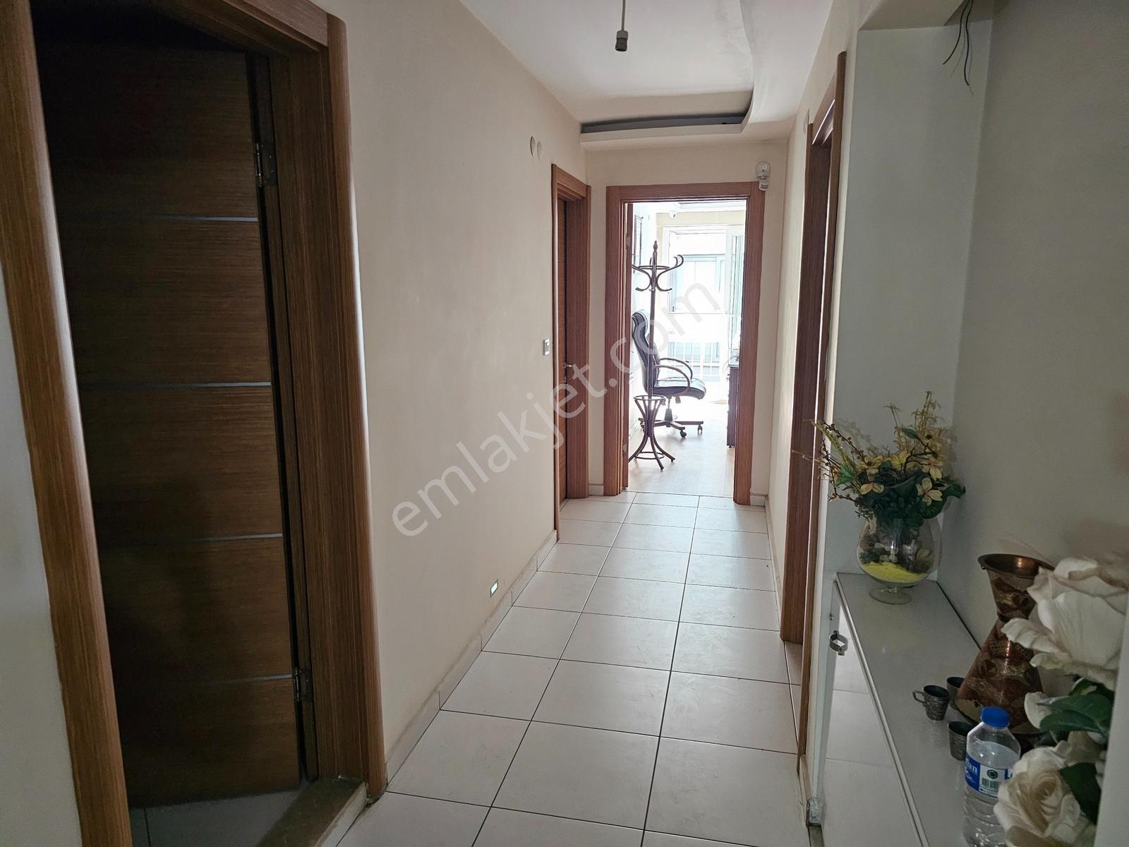 Girne Bulvarı Üzeri İşyerine Uygun 4+1 Geniş Daire - Görsel 7