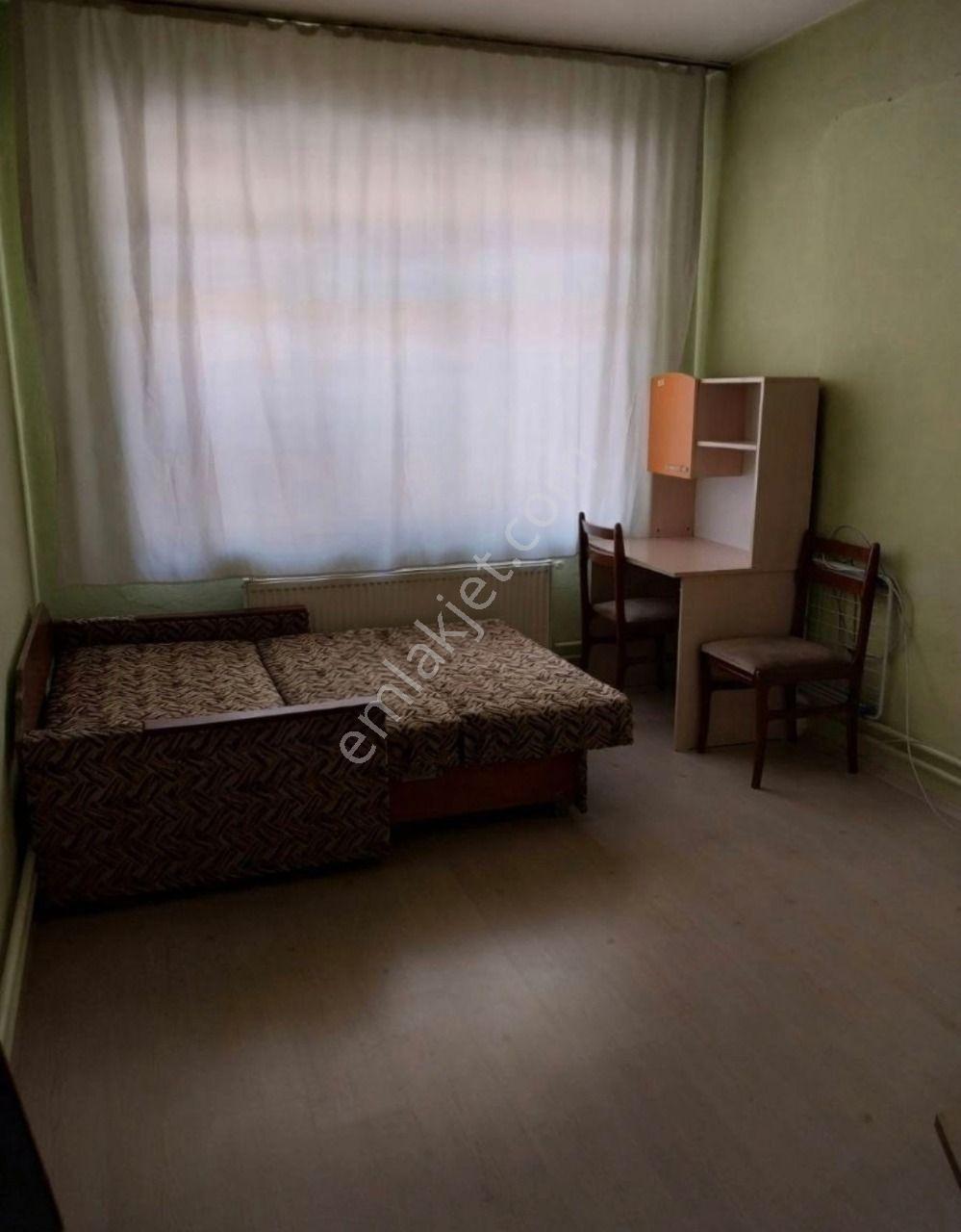 İsa Kavak Gayrimenkul’den Kiralık 3+1 Daire – Selçuklu/feritpaşa