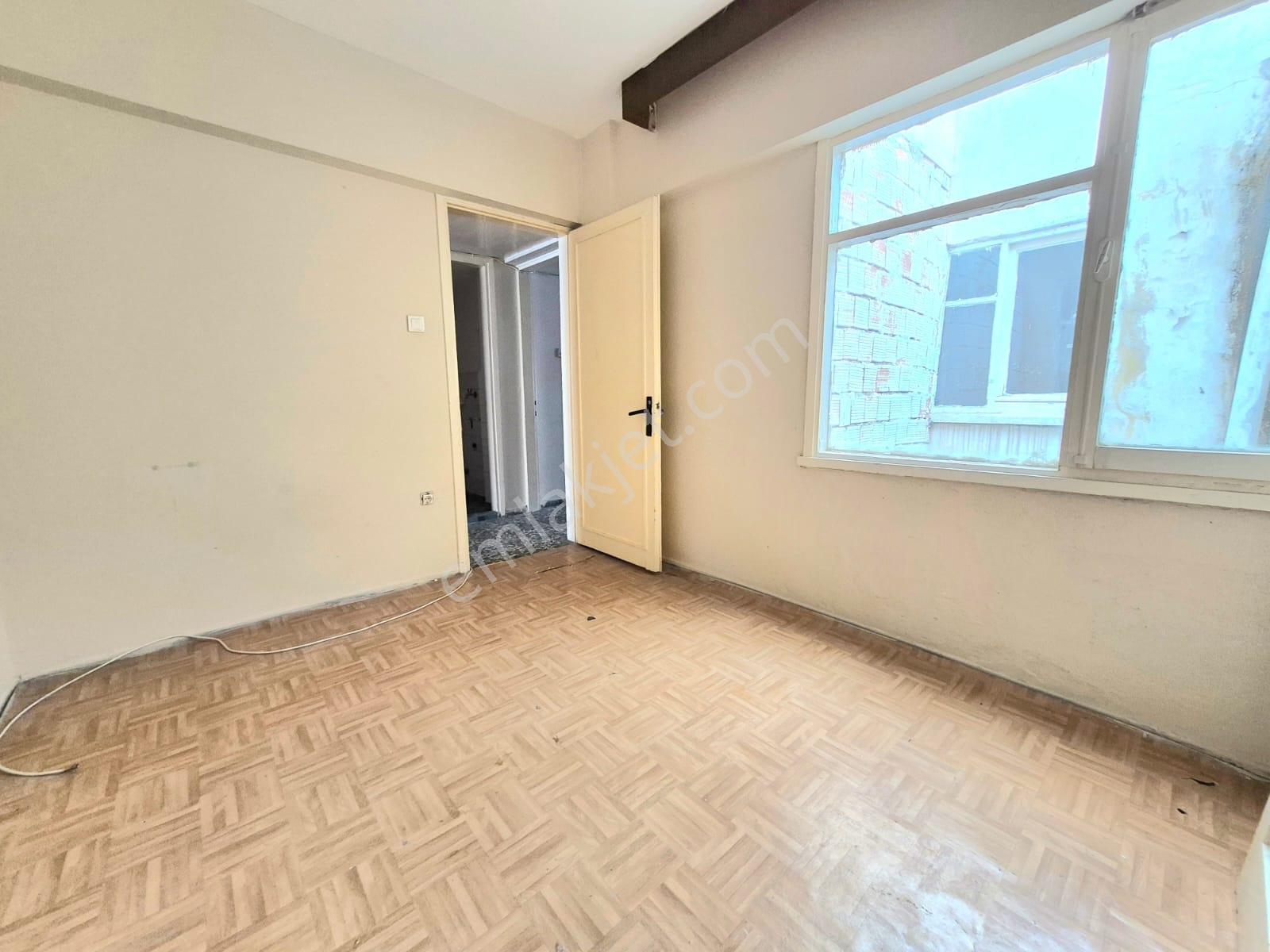 K.yaka Donanmacı Mahallesi Geniş Ferah Çift Cephe 3+1 145 M2 - Görsel 15