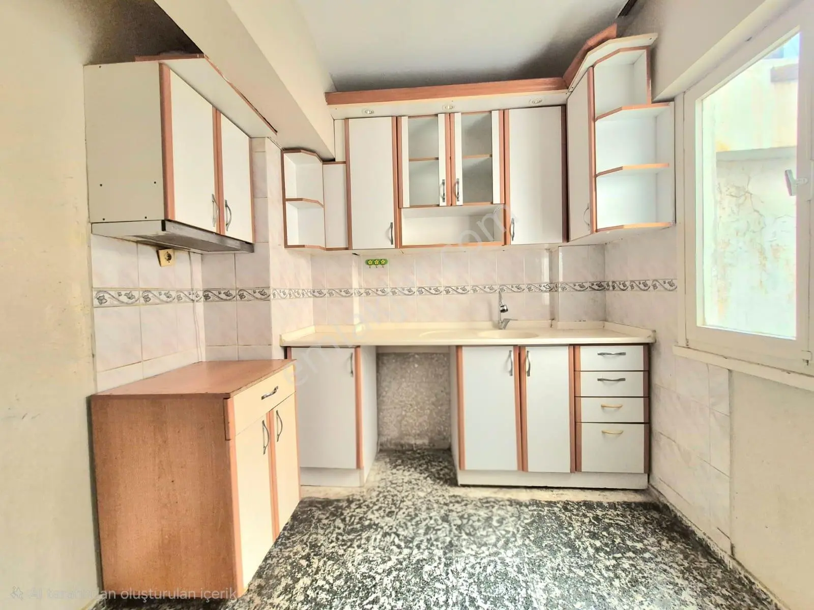 K.yaka Donanmacı Mahallesi Geniş Ferah Çift Cephe 3+1 145 M2 - Görsel 4