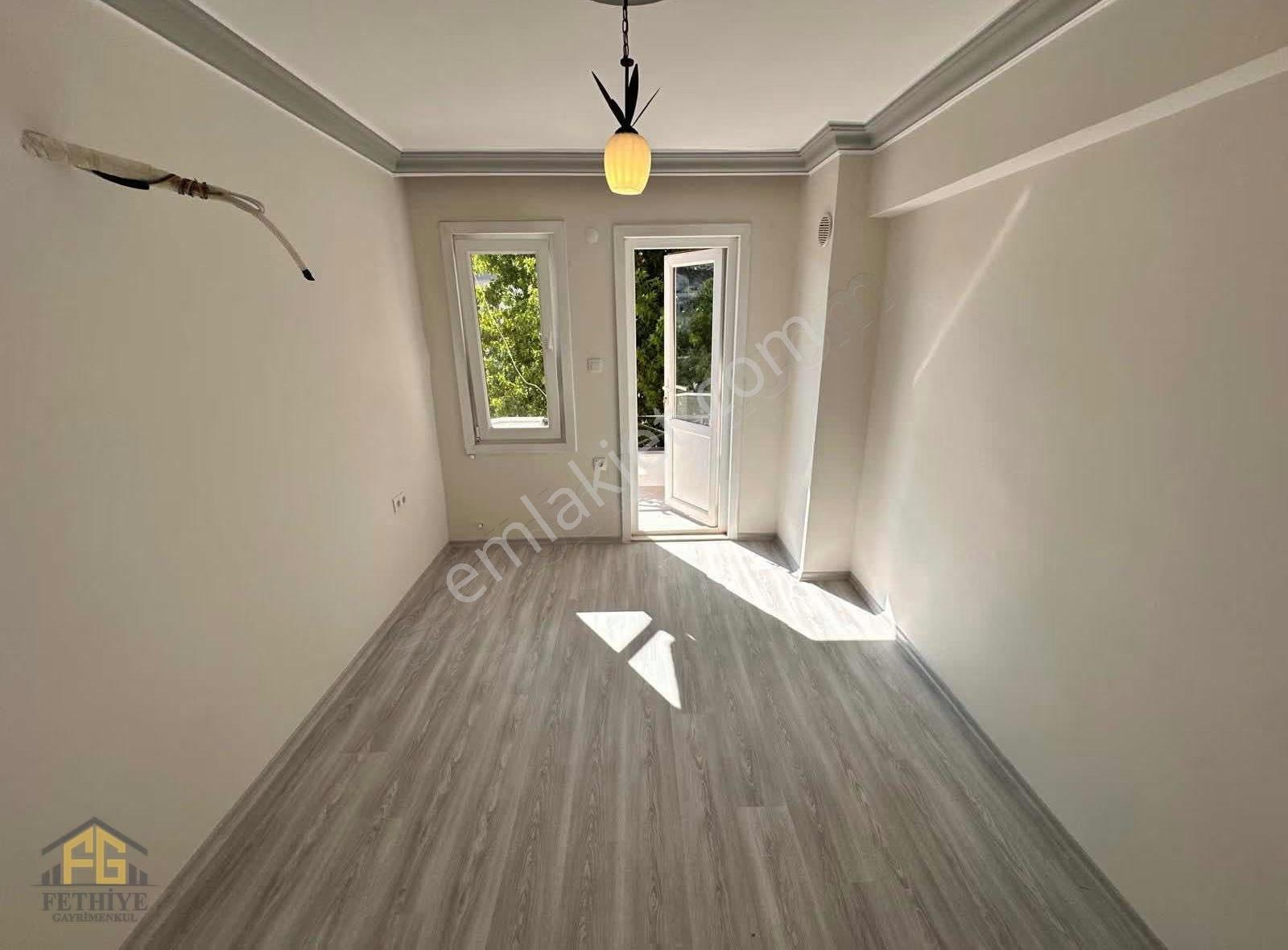 Tuzla Mahallesinde Kiralık Eşyasız 3+1 Daire - Görsel 13