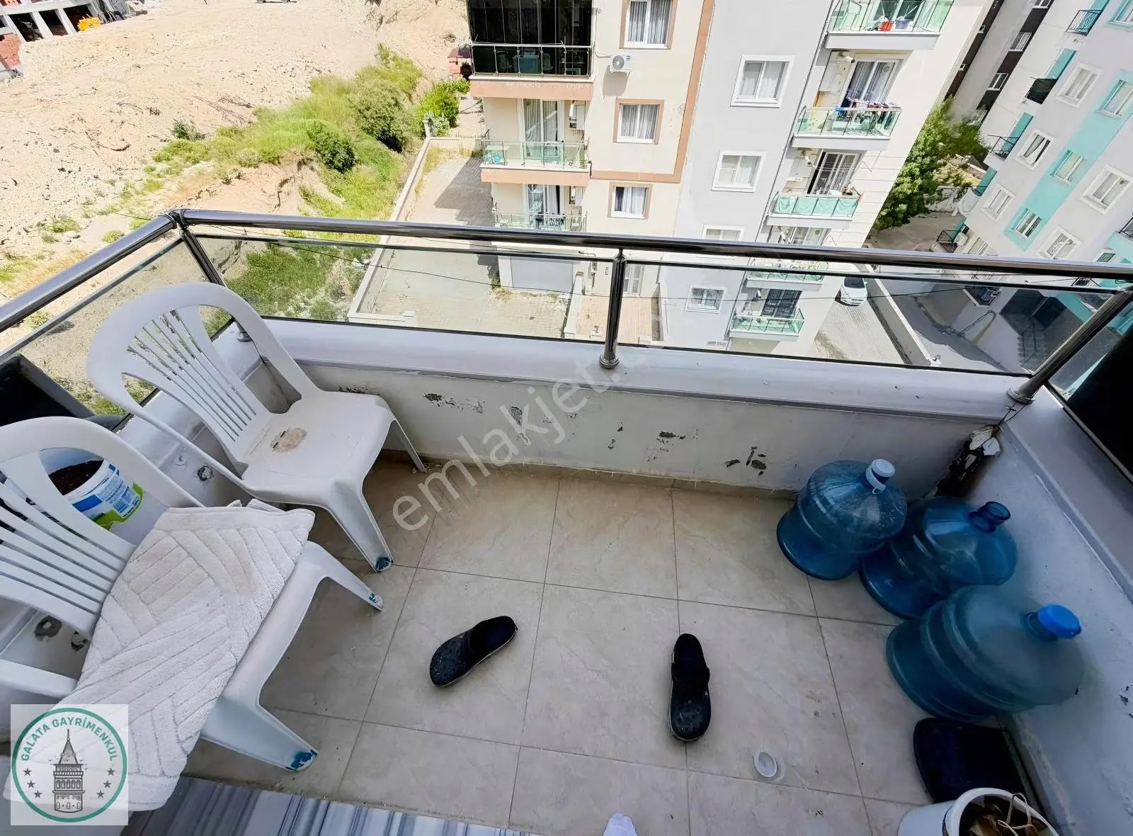 Galata,dan Söke Yenikent Mah,de 1+1 Ara Kat Eşyalı Daire - Görsel 5