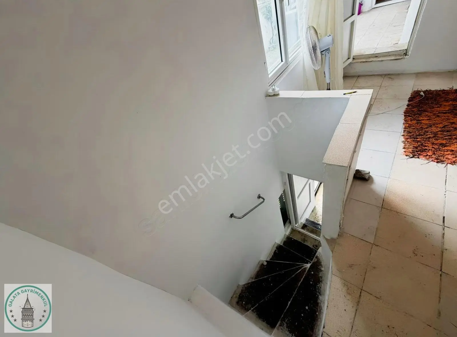 Galata,dan Söke Kemalpaşa Mah,de 30 M² Kiralik 1+1 Müstakil Ev - Görsel 3
