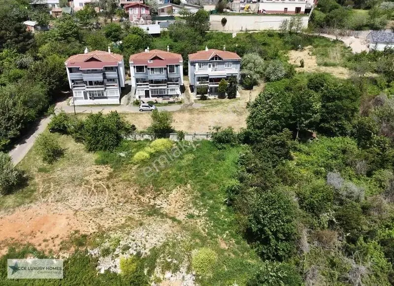 Beykoz Örnekköyde Satılık 3 Adet Müstakil Villa