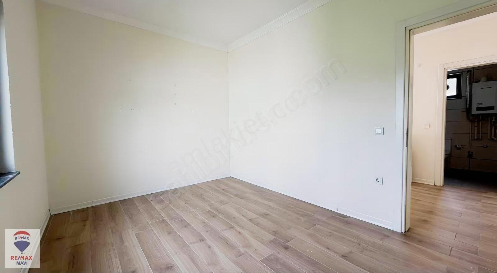 Remax Mavi'den Sapanca Kırkpınar'da Kiralık Havuzlu Müstakil Ev - Görsel 18