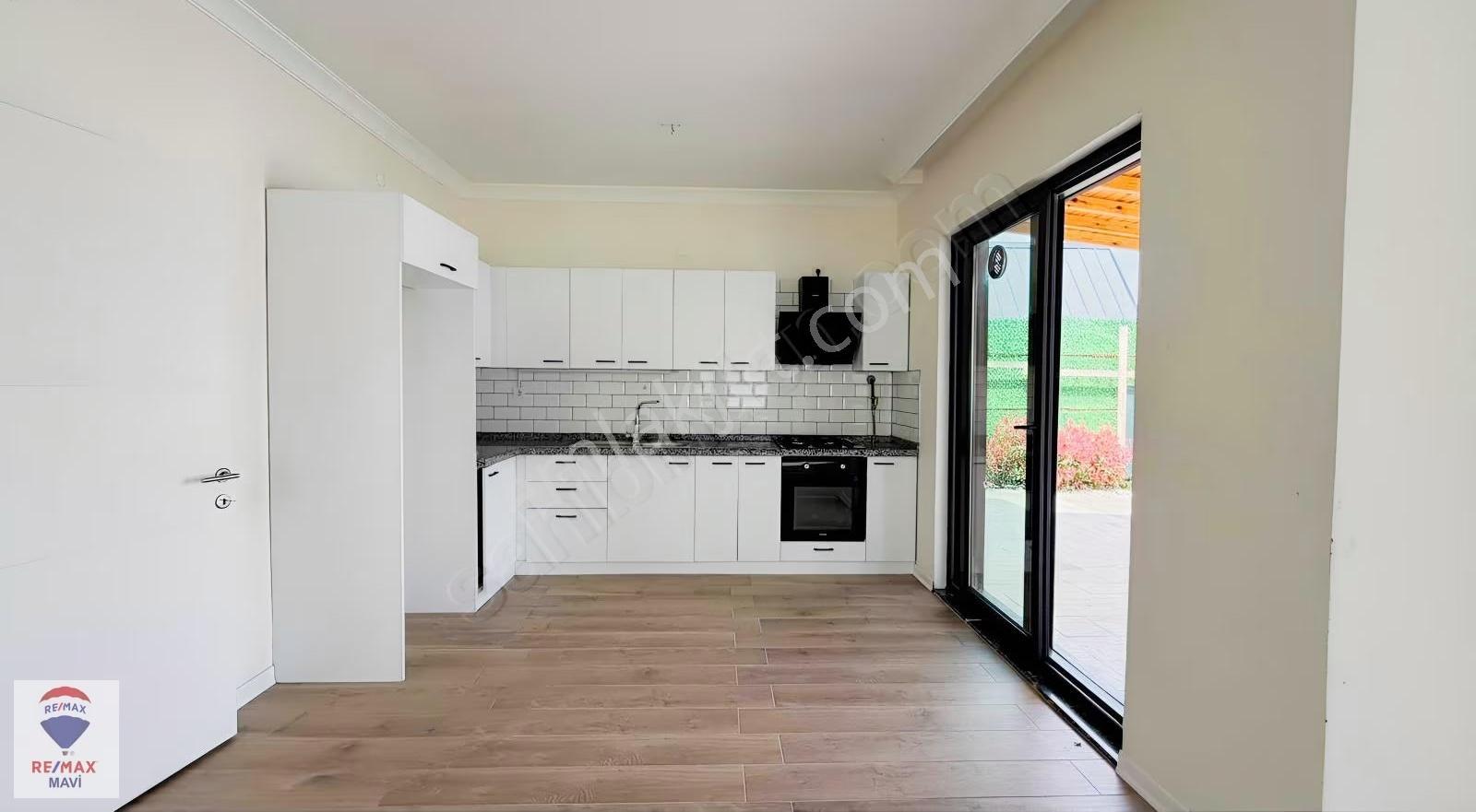 Remax Mavi'den Sapanca Kırkpınar'da Kiralık Havuzlu Müstakil Ev - Görsel 21