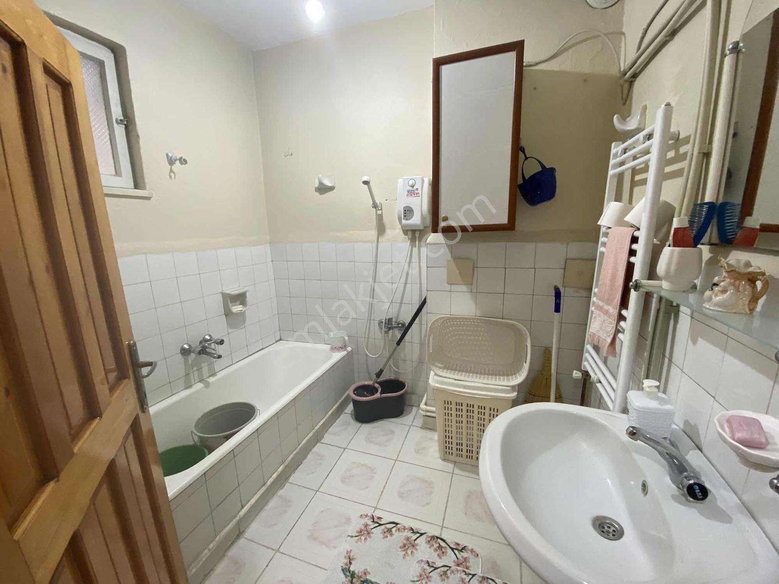 Lerox Uçar'dan Meydanın Kalbinde Satılık Bina Ve 290m2 Arsa! - Görsel 7