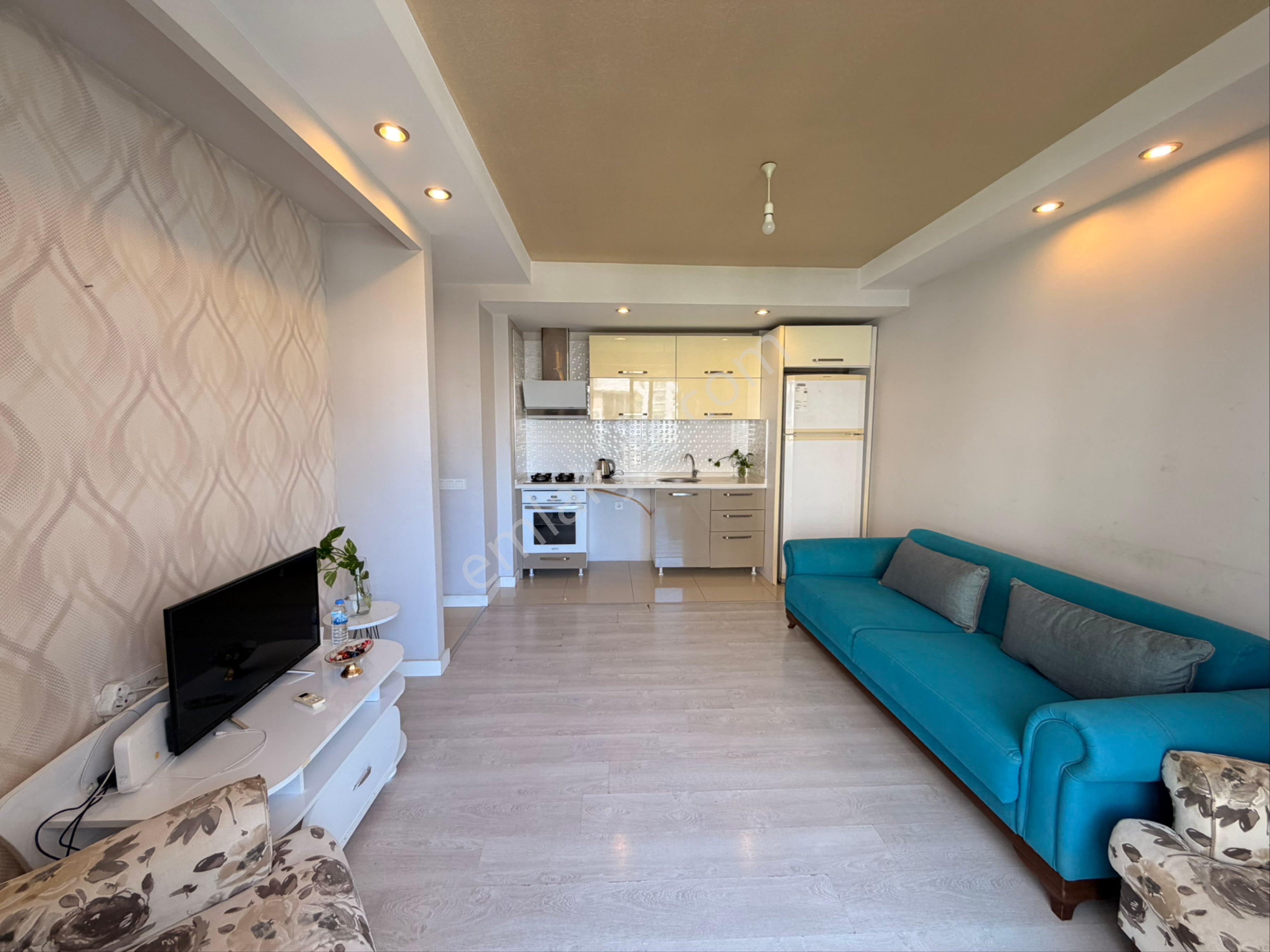 Hurma Mahallesi’nde Havuz Manzaralı Eşyalı Satılık 1+1 Daire – Yatırıma Uygun - Görsel 12