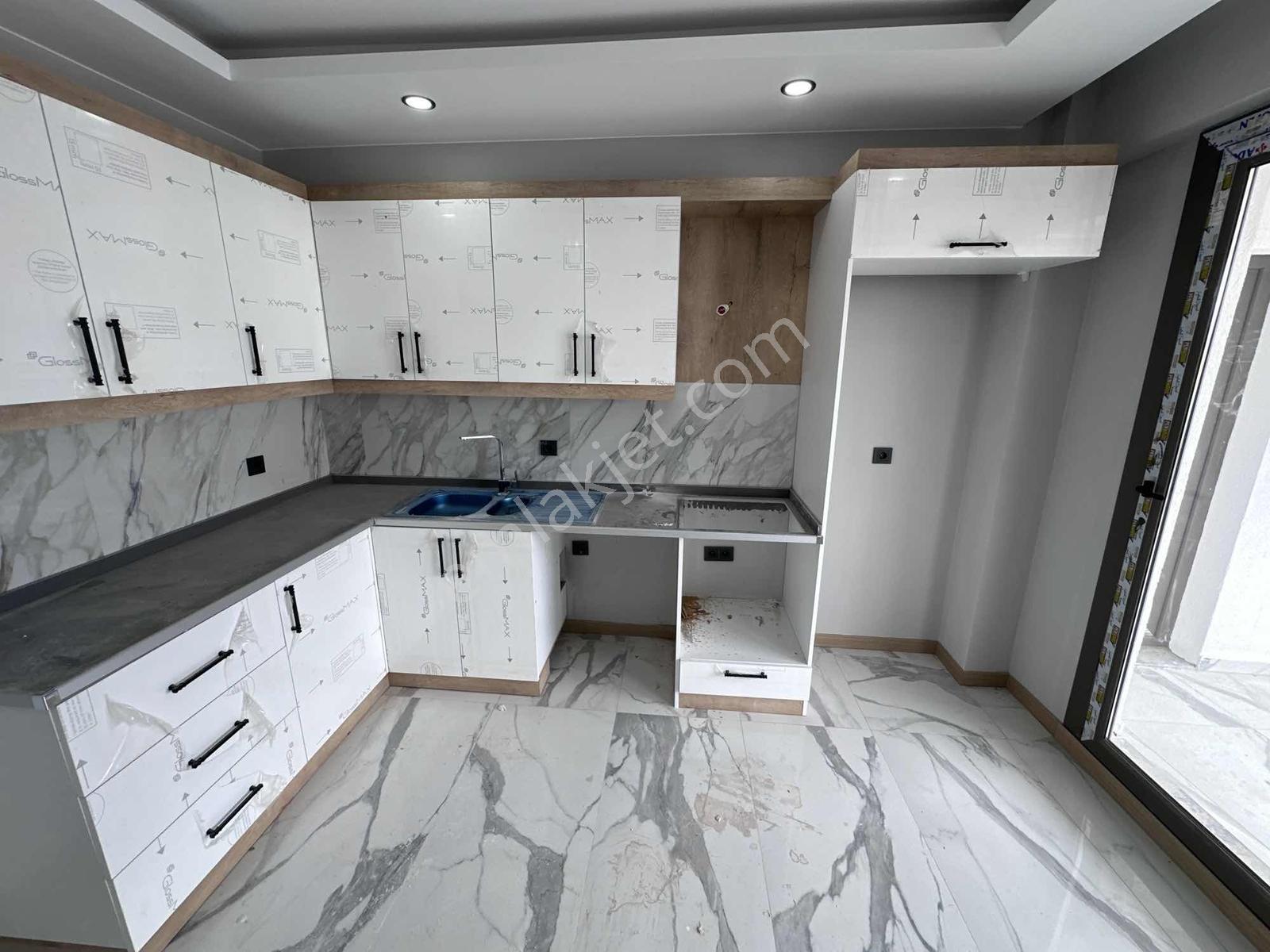 Onmax Bahçelievler Ören Yolu Satılık 2+1 Kapalı Mutfak Daire - Görsel 4