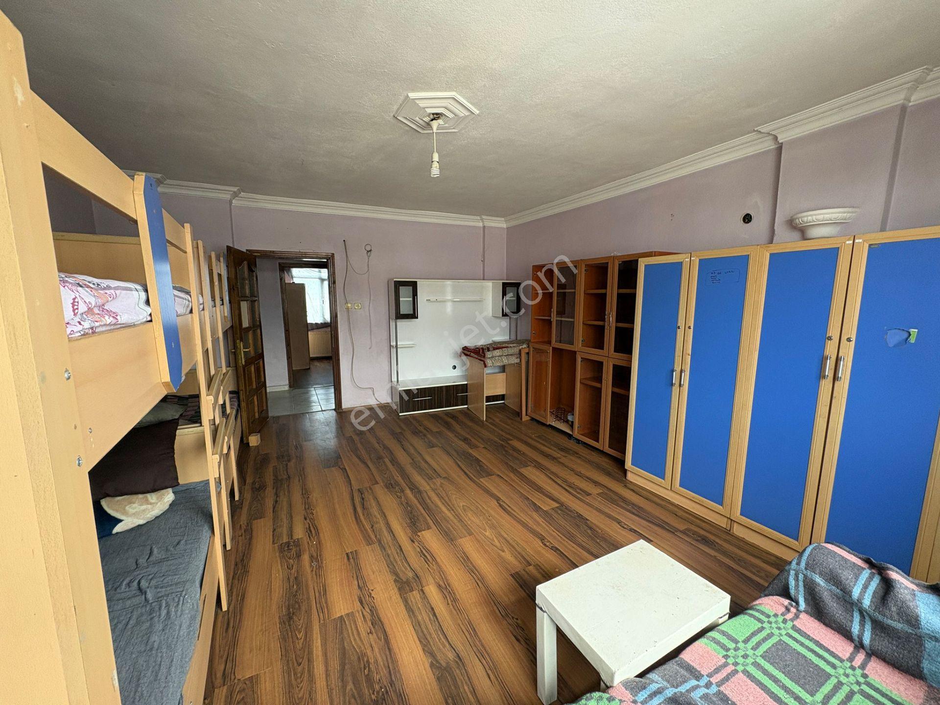İzmit Sanayi'de 16 Kişilik Eşyalı Kiralık Daire (firmalara Özel) - Görsel 3
