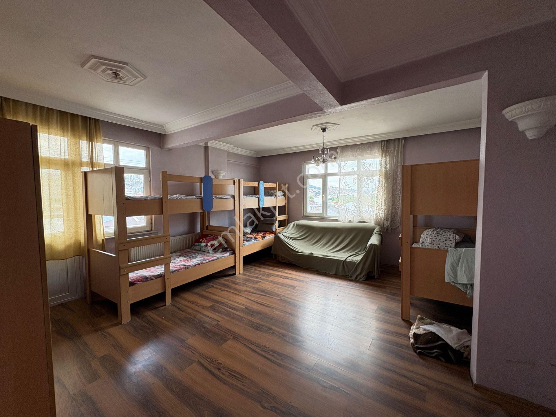 İzmit Sanayi'de 16 Kişilik Eşyalı Kiralık Daire (firmalara Özel) - Görsel 14