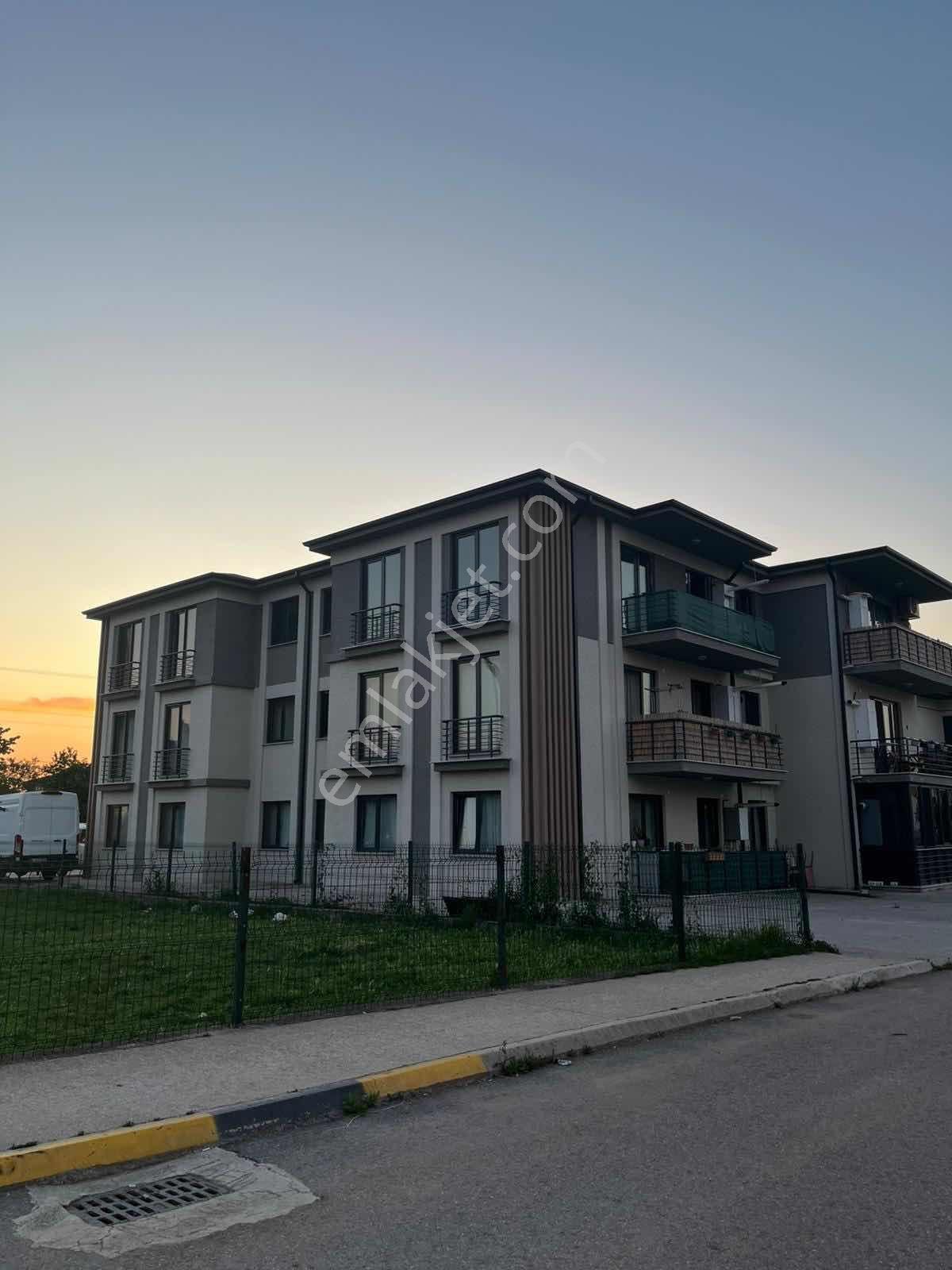 Sancak Emlak'tan İnönü Mahallesinde Kiralık 3. Kat 2+1