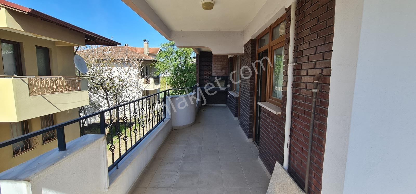 Karamürsel Kayacık Mah.satılık Villa Ve Arsası - Görsel 31