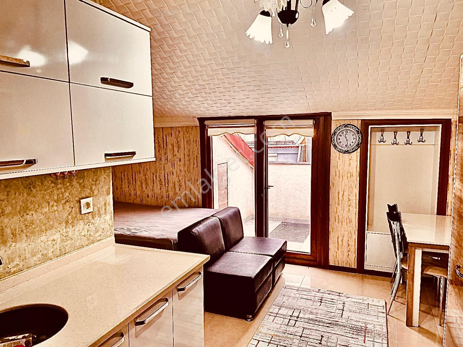 Numune Hastanesi İle Emniyet Arasında Çevreyoluna Çok Yakın Eşyalı Kiralık Daire - Görsel 9
