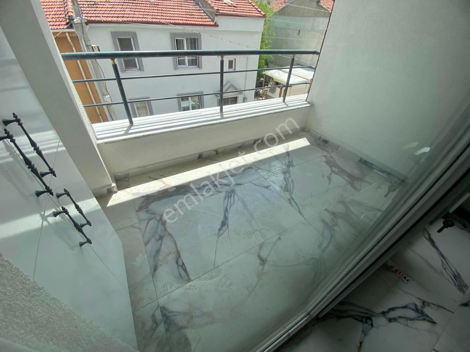 Şehir Hastanesi Yakını Ada Mutfak Çift Cephe Balkonlu Lüx 1+1bk-22 - Görsel 9