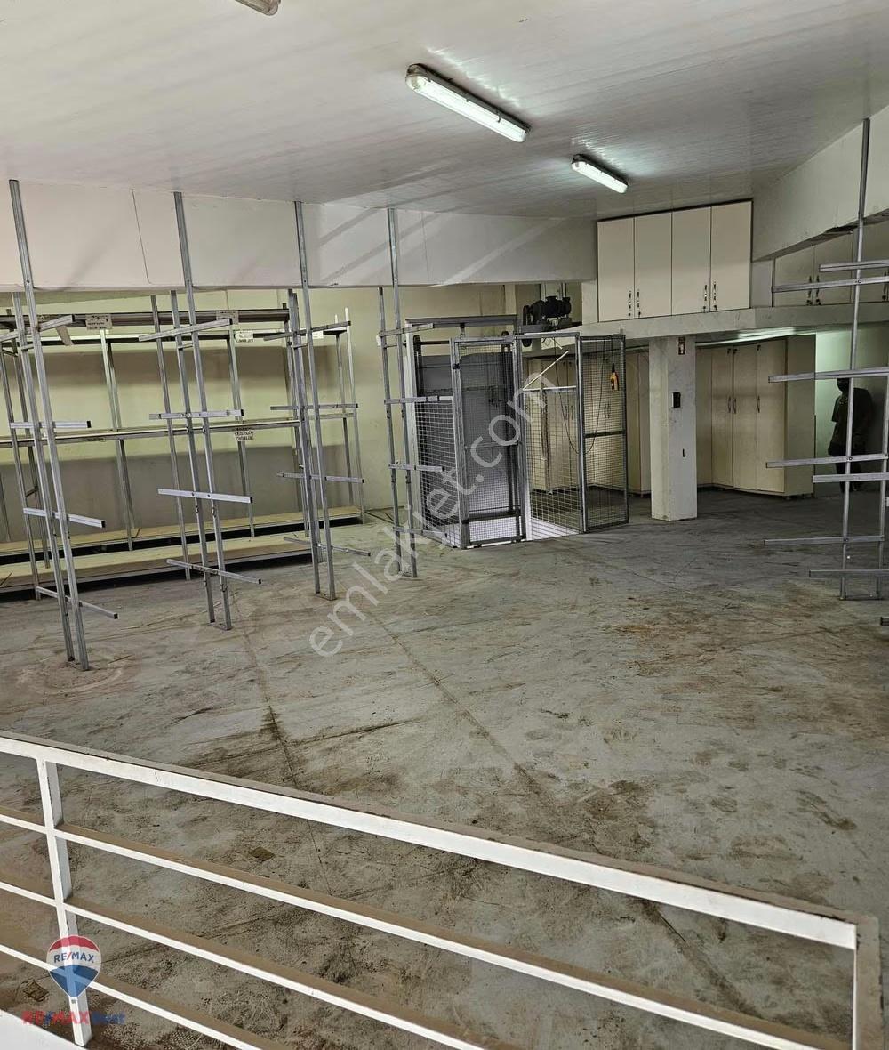 65 Hakan Büyük"ten Çiğli Kipa Yanı Balcılar San. Kiralık Dükkan - Görsel 3