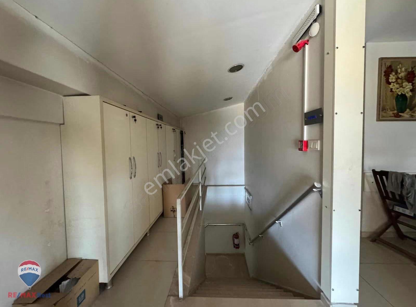 63 Hakan Büyükten Çiğli Kipa Yanı Balcılar San.sit.kiralı Dükkan - Görsel 11