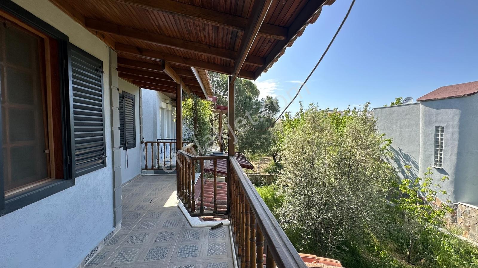 Pelitköy'de Denize 150 Metre Geniş Bahçelii Satılık Villa - Görsel 20
