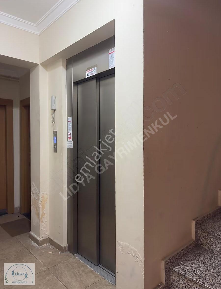 Kayışdağı Mh. Genç Binada 33.000 Kira Getirili Arakat Eşyalı 2+1 - Görsel 33