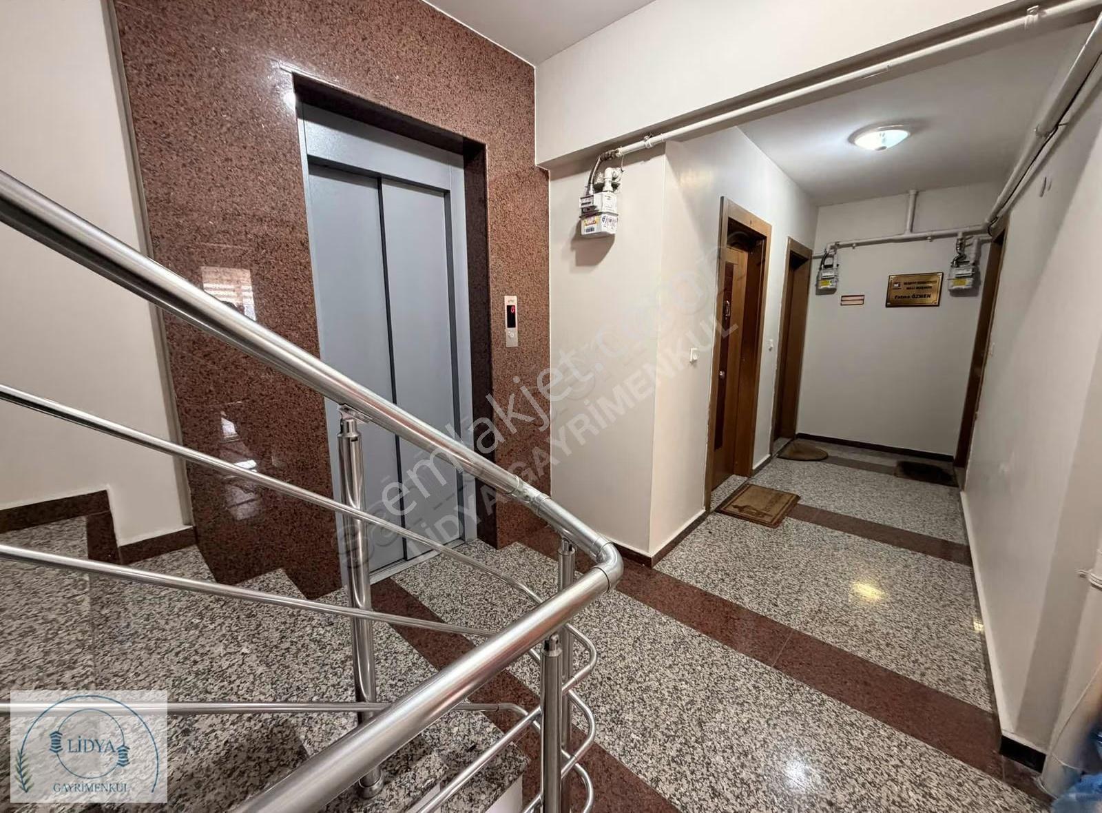 7tepe Ünv. Yürüme Mesafesinde Cadde Üzeri 2+1 Eşyalı Kiracılı - Görsel 26