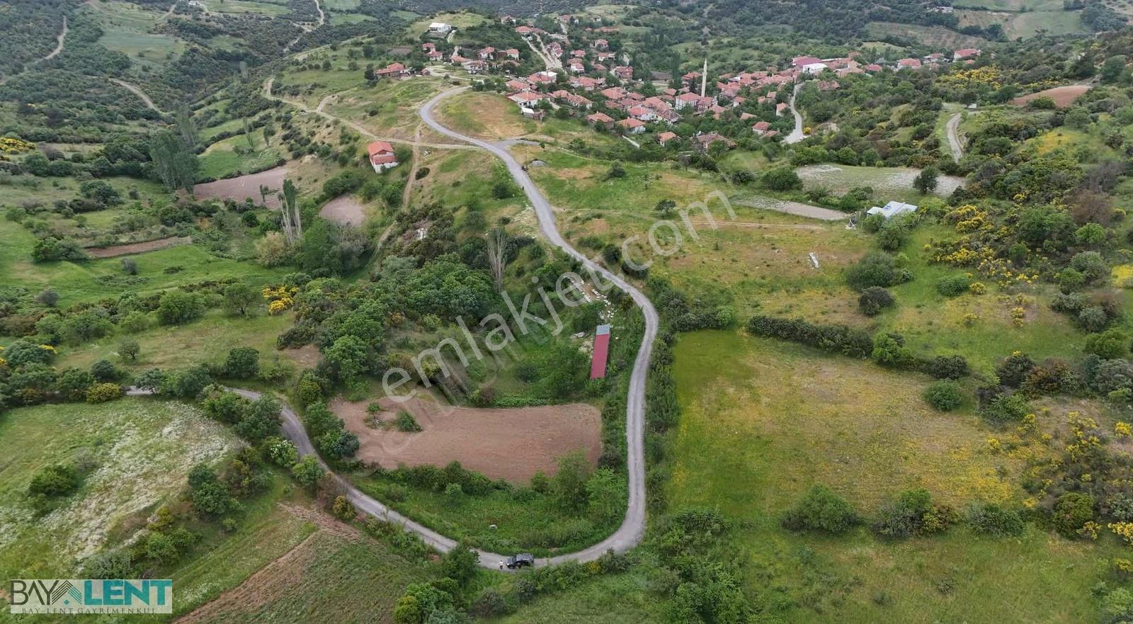 Kuyulu! Köyün Yanı Başında Kuyulu 400m² Keyiflik Tarla - Görsel 12