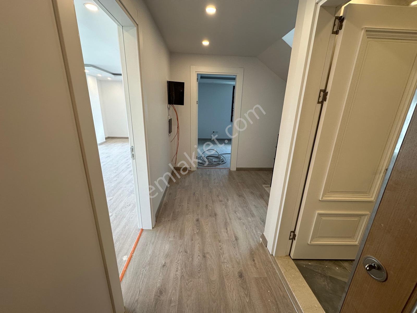 Sarıyer'de Site İçin'de 4+1 Kiralık Dubleks Daire,artum'dan - Görsel 15