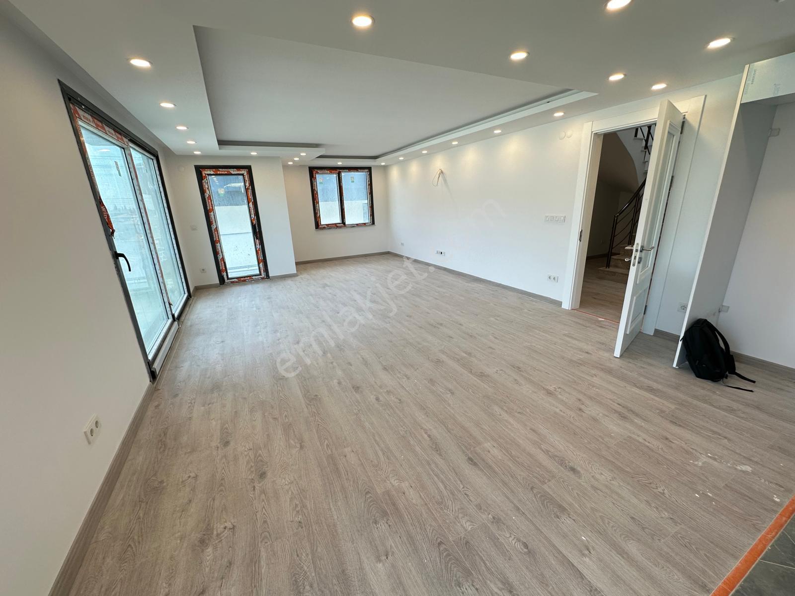 Sarıyer'de Site İçin'de 4+1 Kiralık Dubleks Daire,artum'dan - Görsel 6