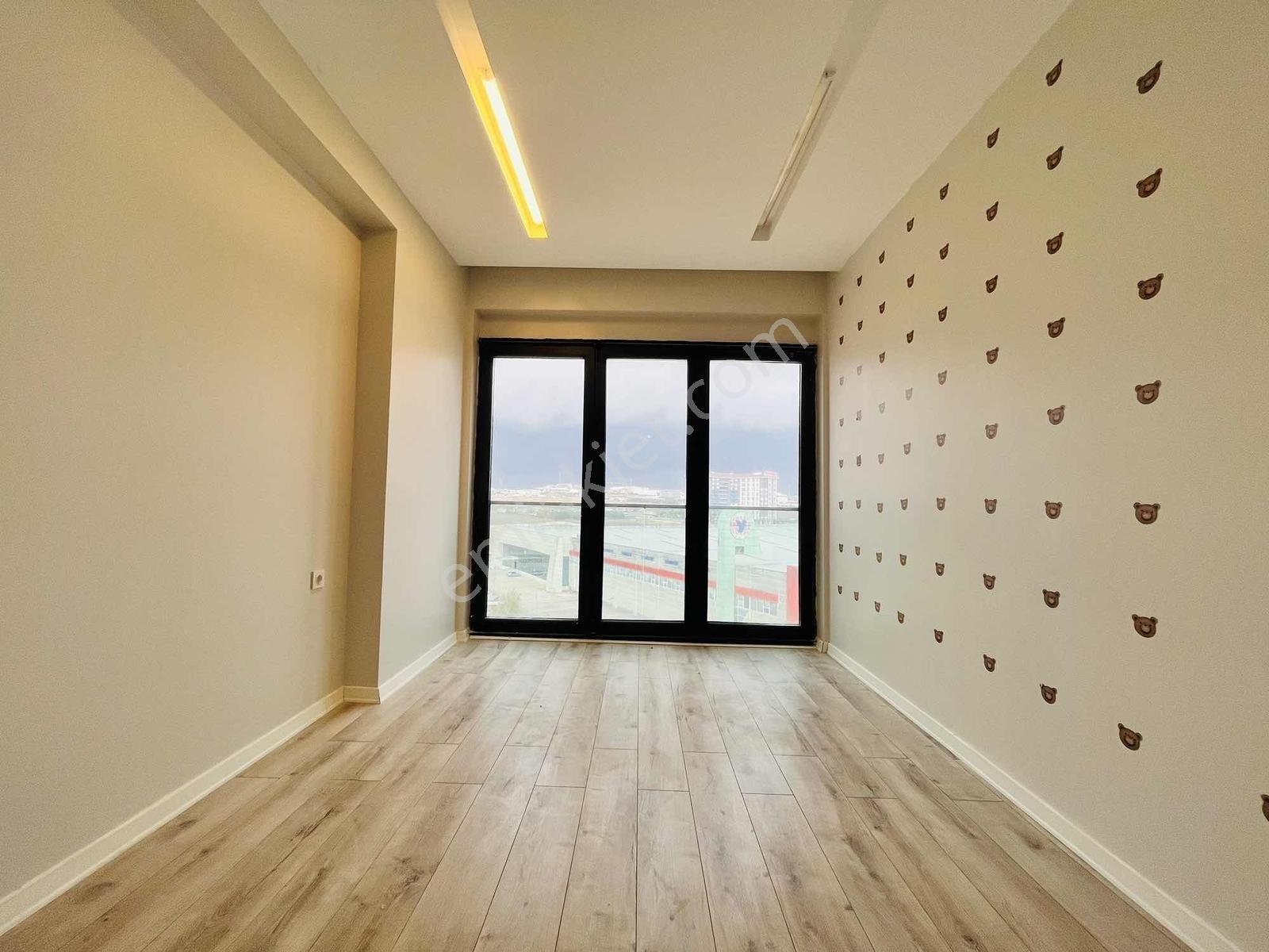 Silivri'de Panoramik Deniz Manzaralı Kiralık Ultra Lux 3+1 Daire - Görsel 4