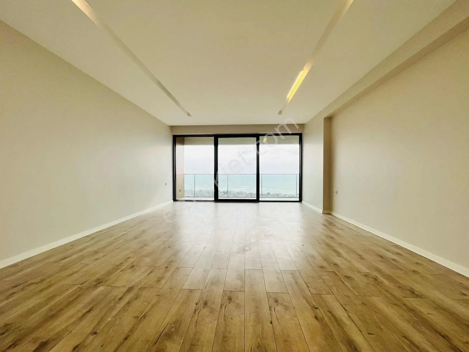 Silivri'de Panoramik Deniz Manzaralı Kiralık Ultra Lux 3+1 Daire - Görsel 23