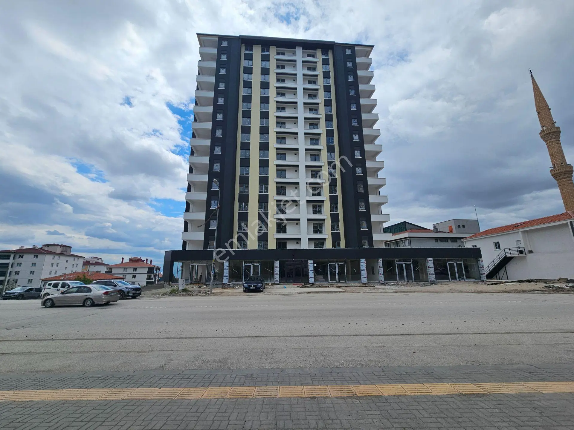 Ferudun Çelikte Cadde Üstü Site İçinde Sıfır Daire - Görsel 3