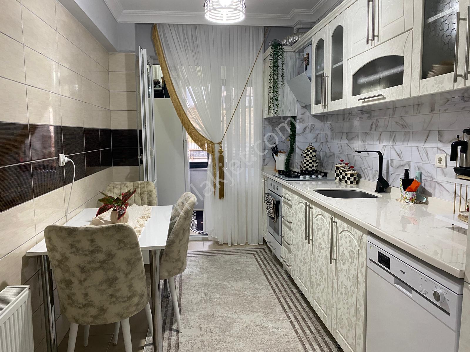 Turyap’tan Tavşanlı’da, Kapanmaz Deniz Manzaralı, 100 M² Ara Kat, Ebeveyn Banyolu Geniş 2+1 Daire - Görsel 26