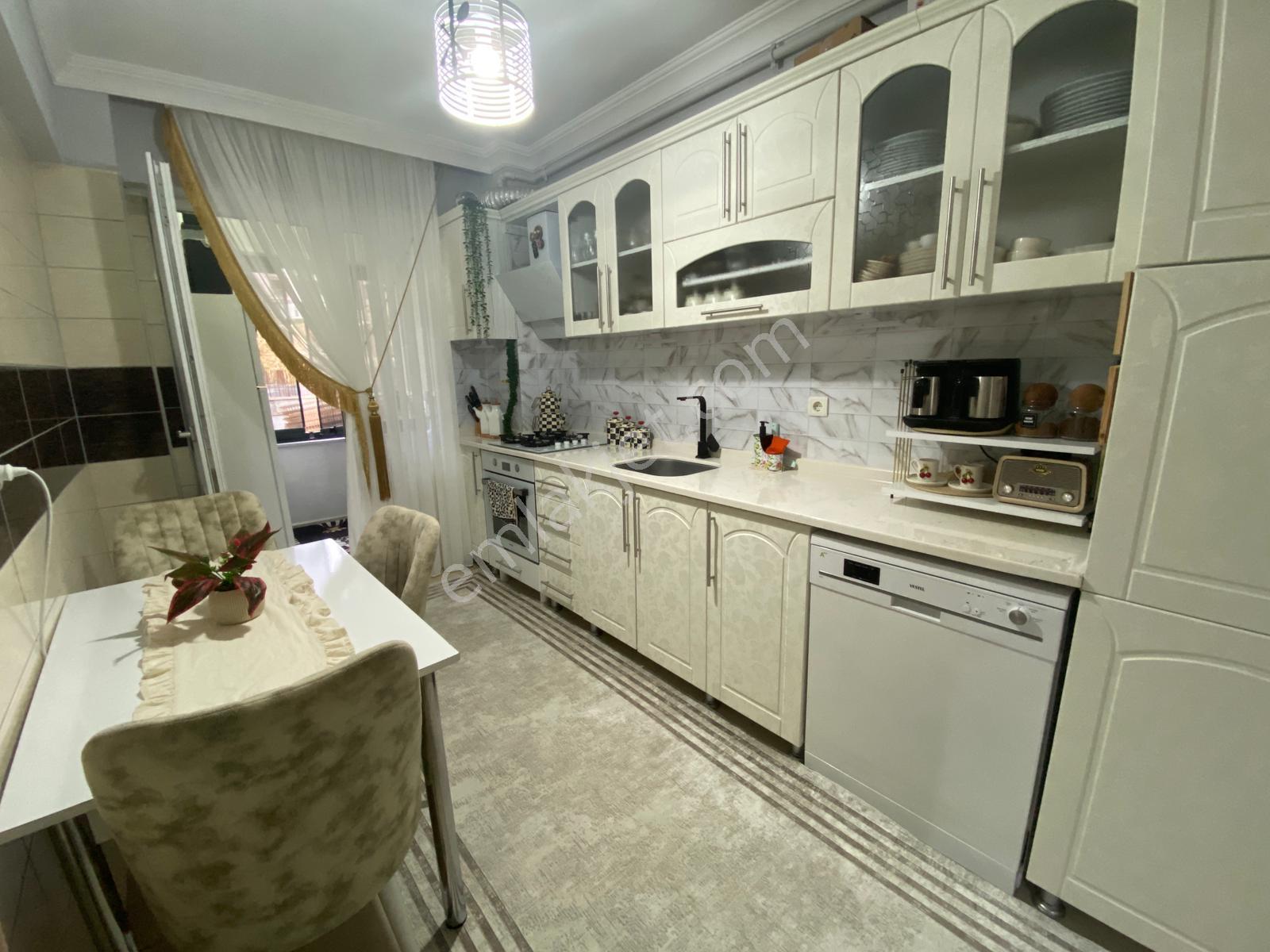 Turyap’tan Tavşanlı’da, Kapanmaz Deniz Manzaralı, 100 M² Ara Kat, Ebeveyn Banyolu Geniş 2+1 Daire - Görsel 27
