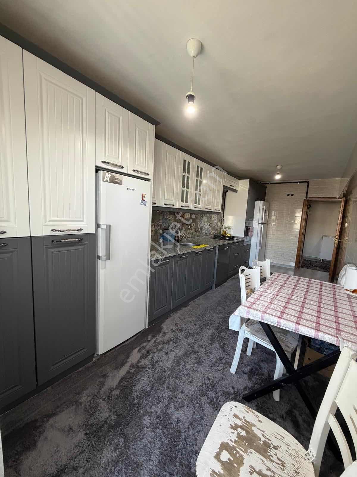 Türker Emlak 3+1 165 M2 Çift Cephe Manzaralı Full Yapılı - Görsel 17