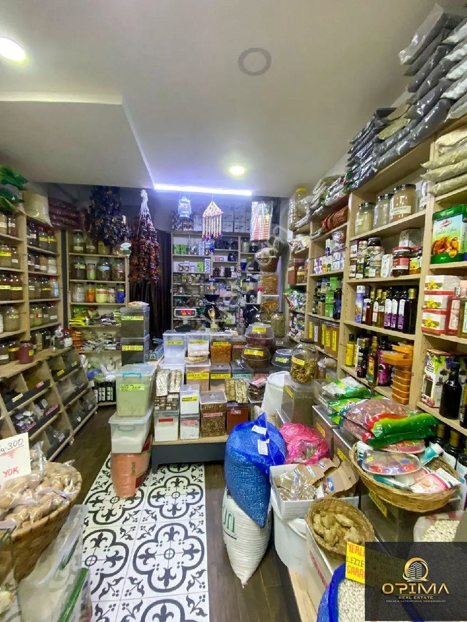 Opimadan Yalı Mahallesinde Erdek'in Kalbinde Satılık Dükkan - Görsel 3
