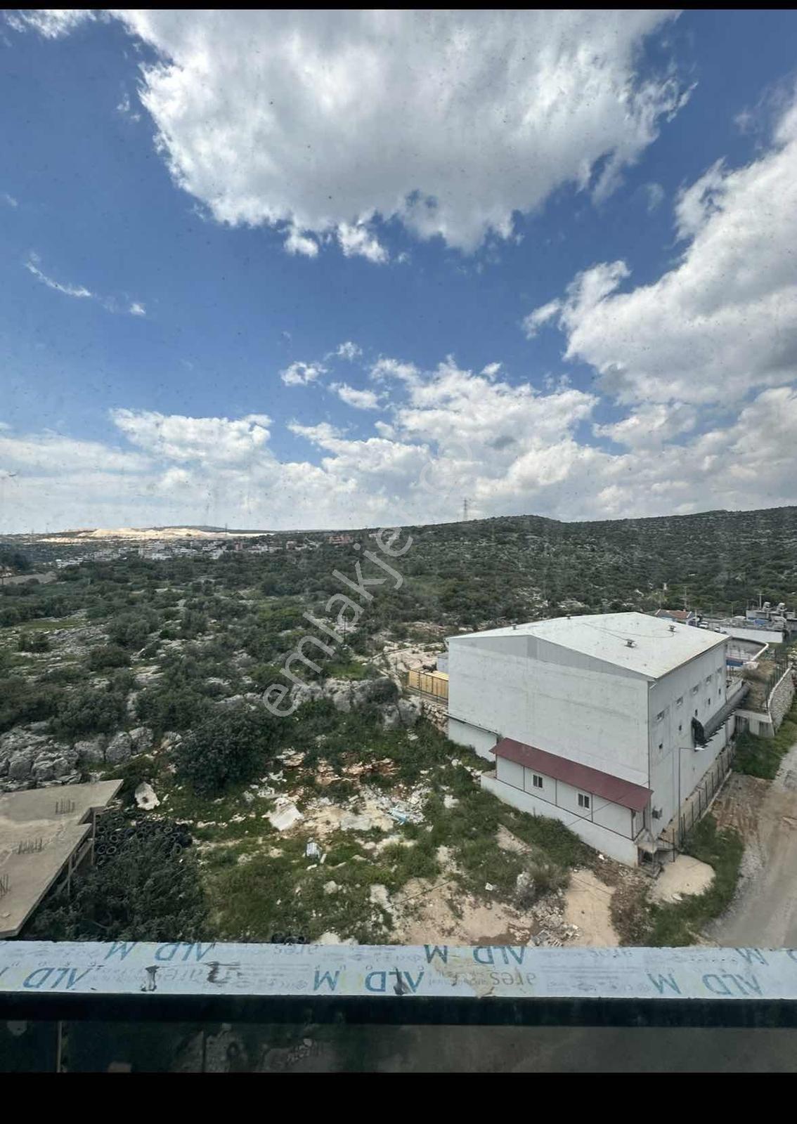 Mersin Kızkalesinde Eşyasız Deniz Manzaralı Kiralık Daire - Görsel 14