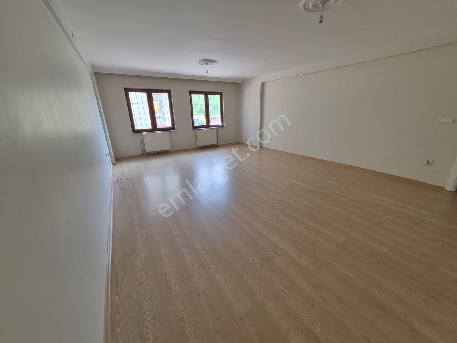 Merkezi Konumda Kapalı Otoparklı Ferah 3+1 Kiralık Daire Keşan - Görsel 24
