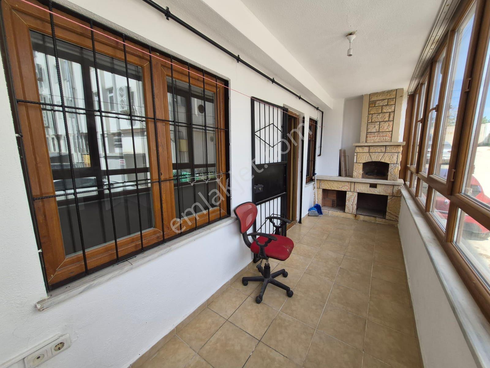 Merkezi Konumda Kapalı Otoparklı Ferah 3+1 Kiralık Daire Keşan - Görsel 16