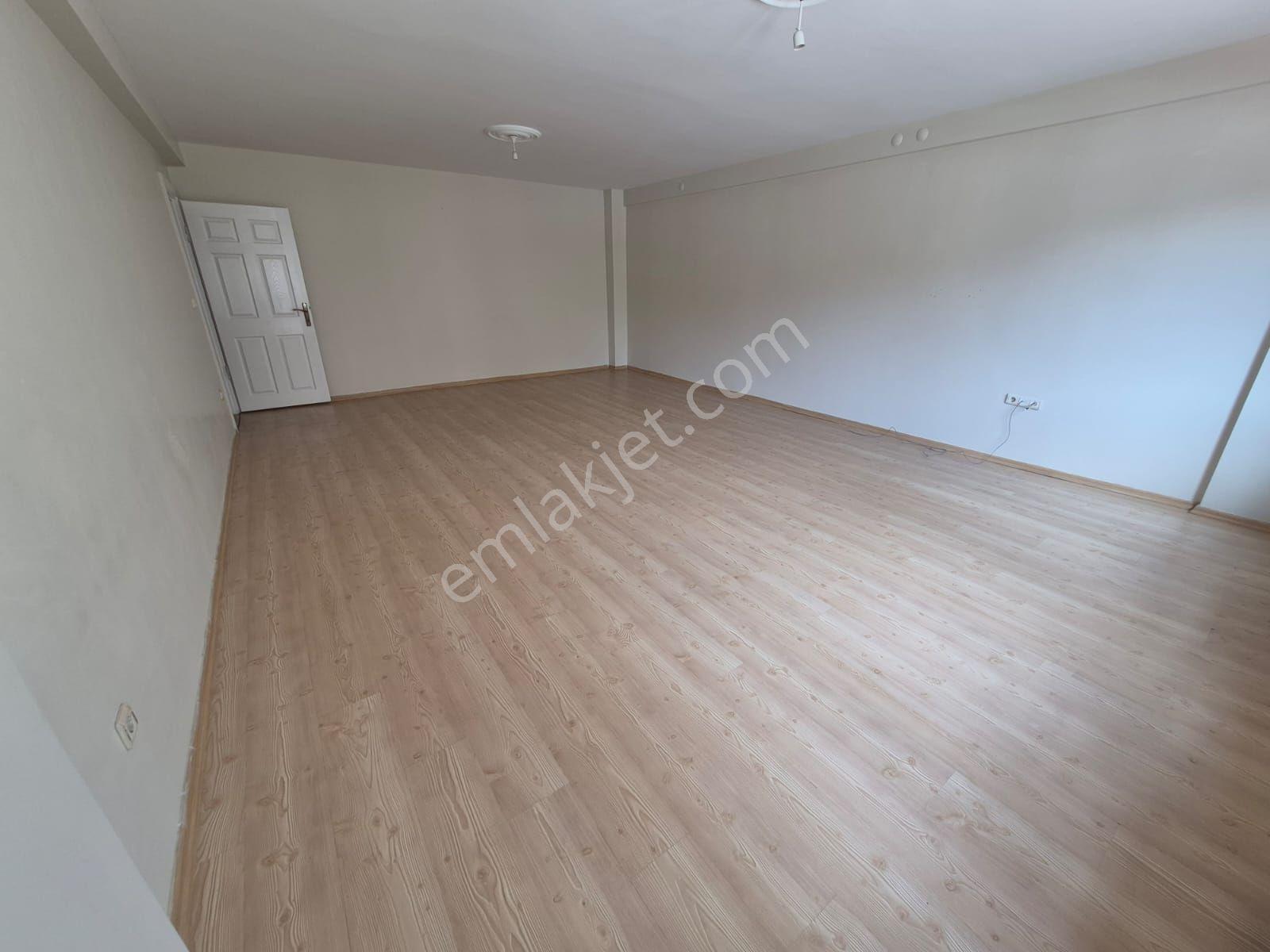 Merkezi Konumda Kapalı Otoparklı Ferah 3+1 Kiralık Daire Keşan - Görsel 25