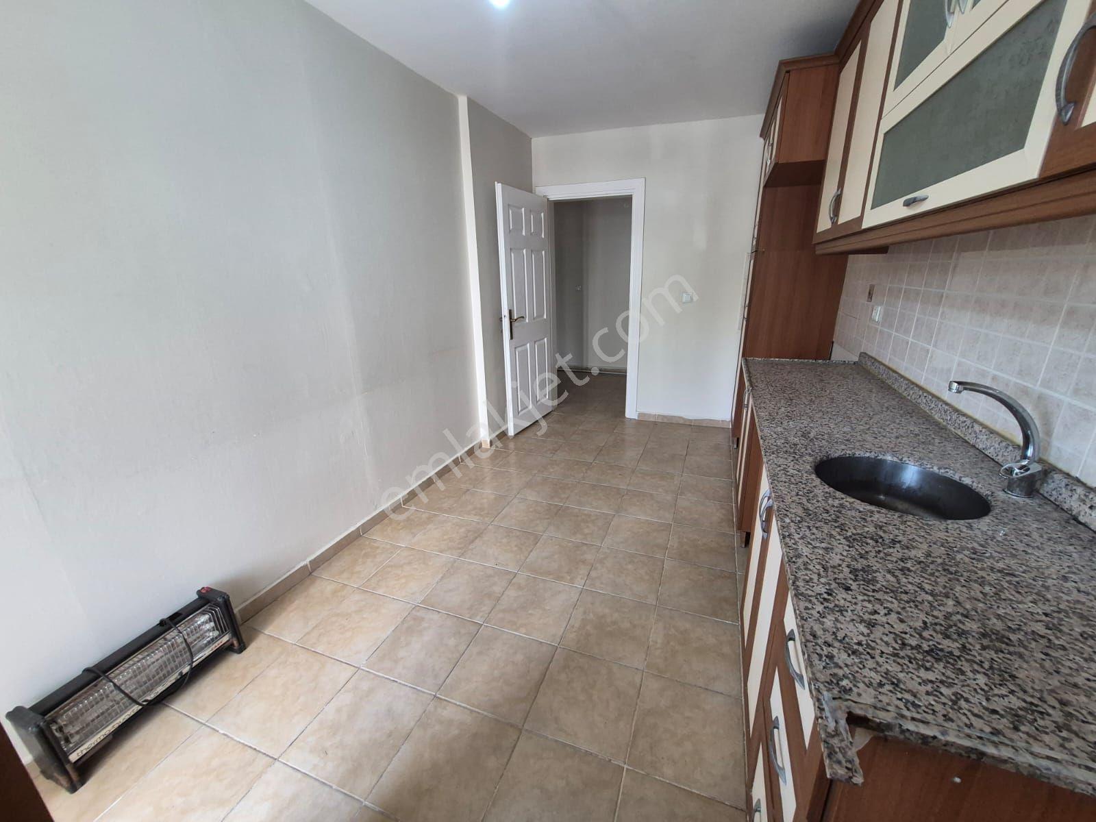 Merkezi Konumda Kapalı Otoparklı Ferah 3+1 Kiralık Daire Keşan - Görsel 21