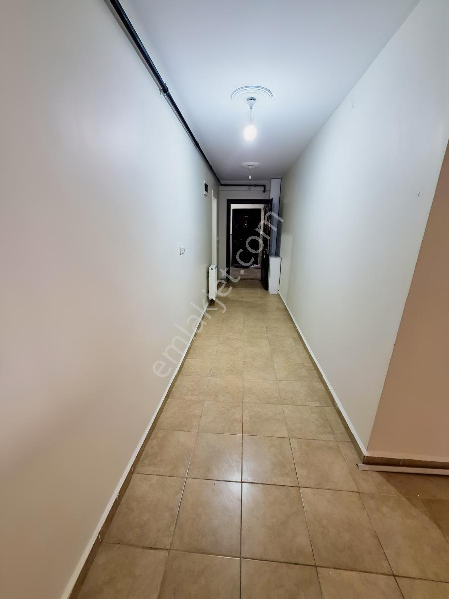 Merkezi Konumda Kapalı Otoparklı Ferah 3+1 Kiralık Daire Keşan - Görsel 33