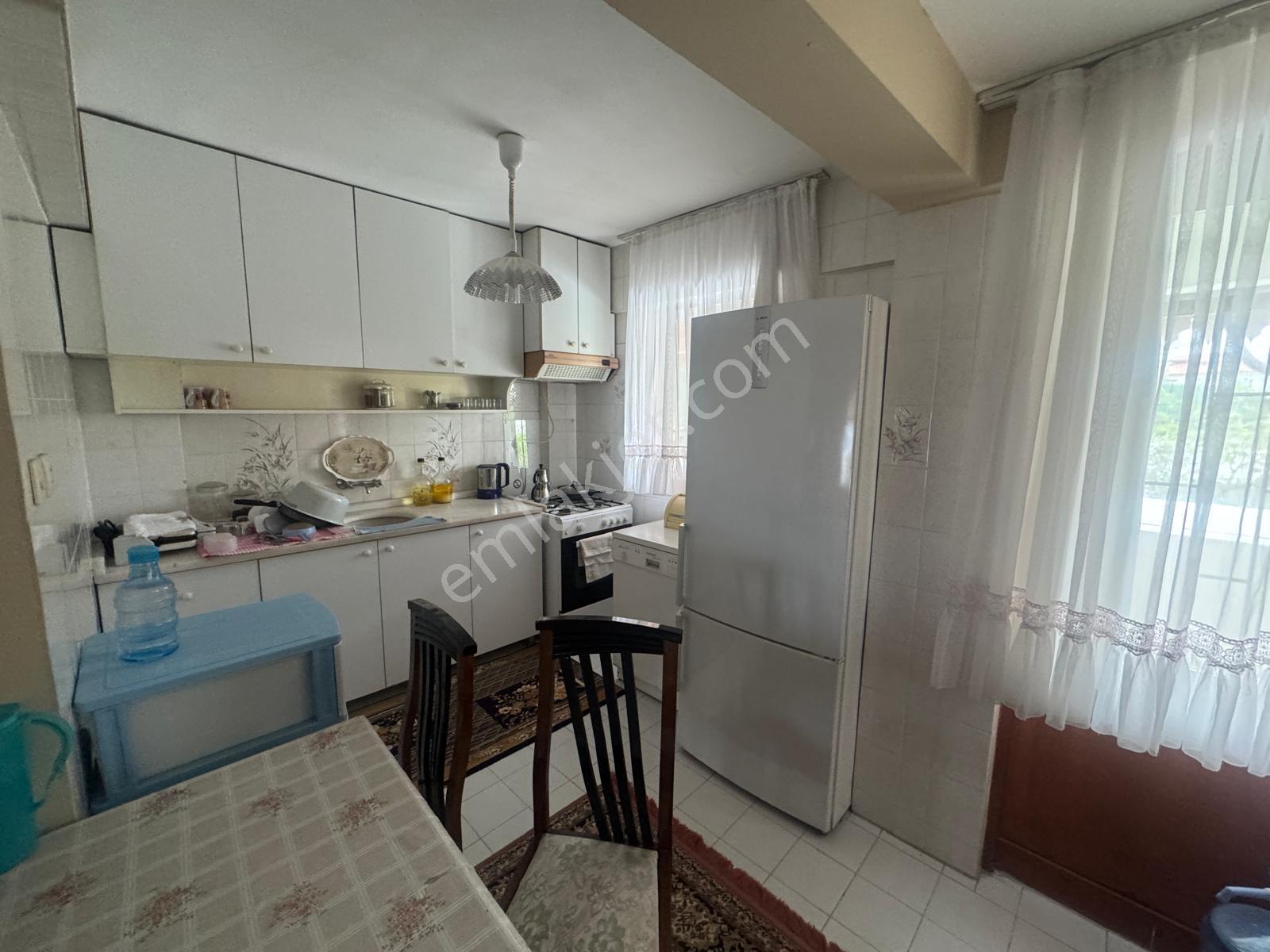 Gemsaz'da Sahile Sıfır Satılık Tripleks Villa - Görsel 14