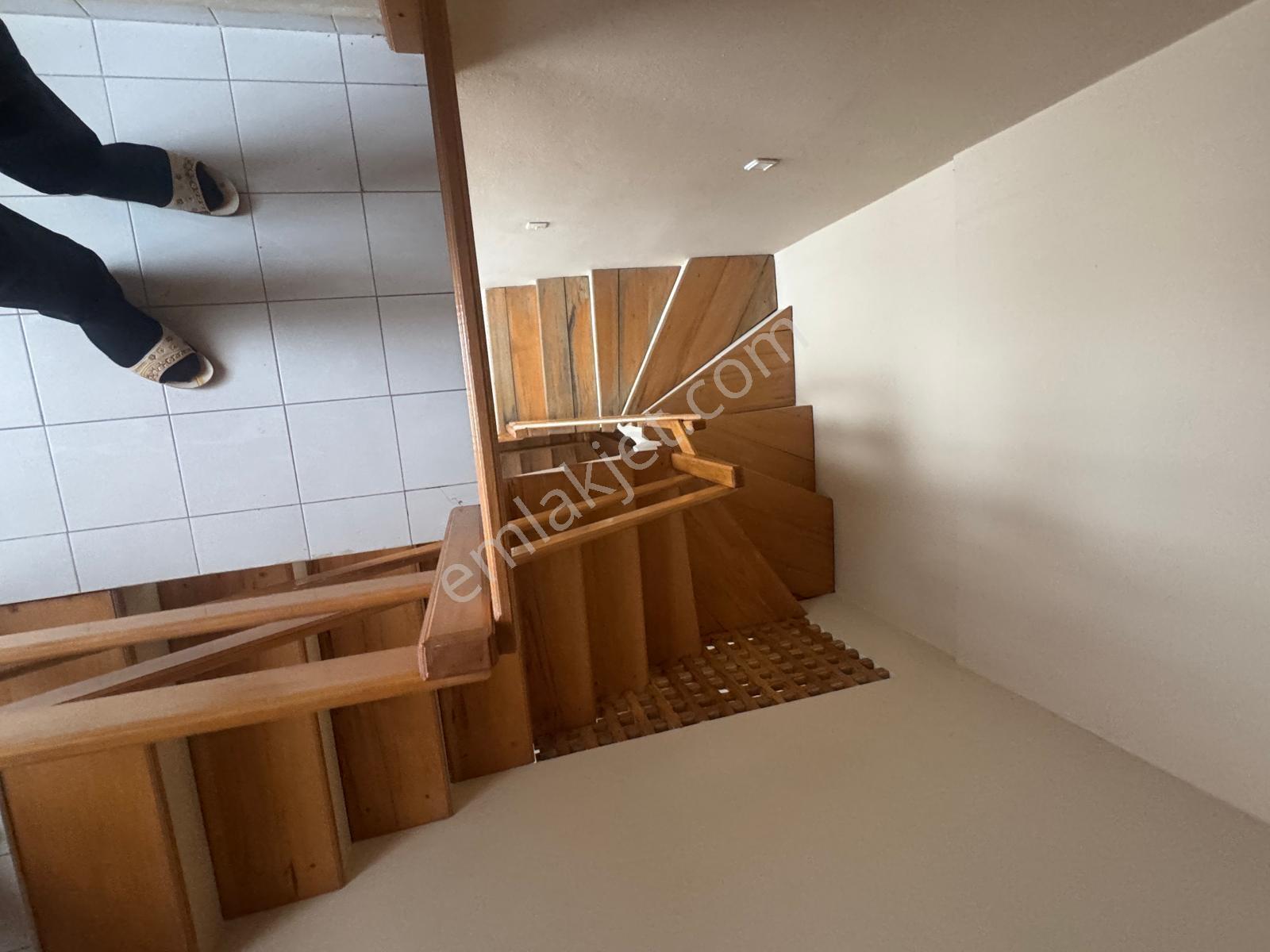 Gemsaz'da Sahile Sıfır Satılık Tripleks Villa - Görsel 29