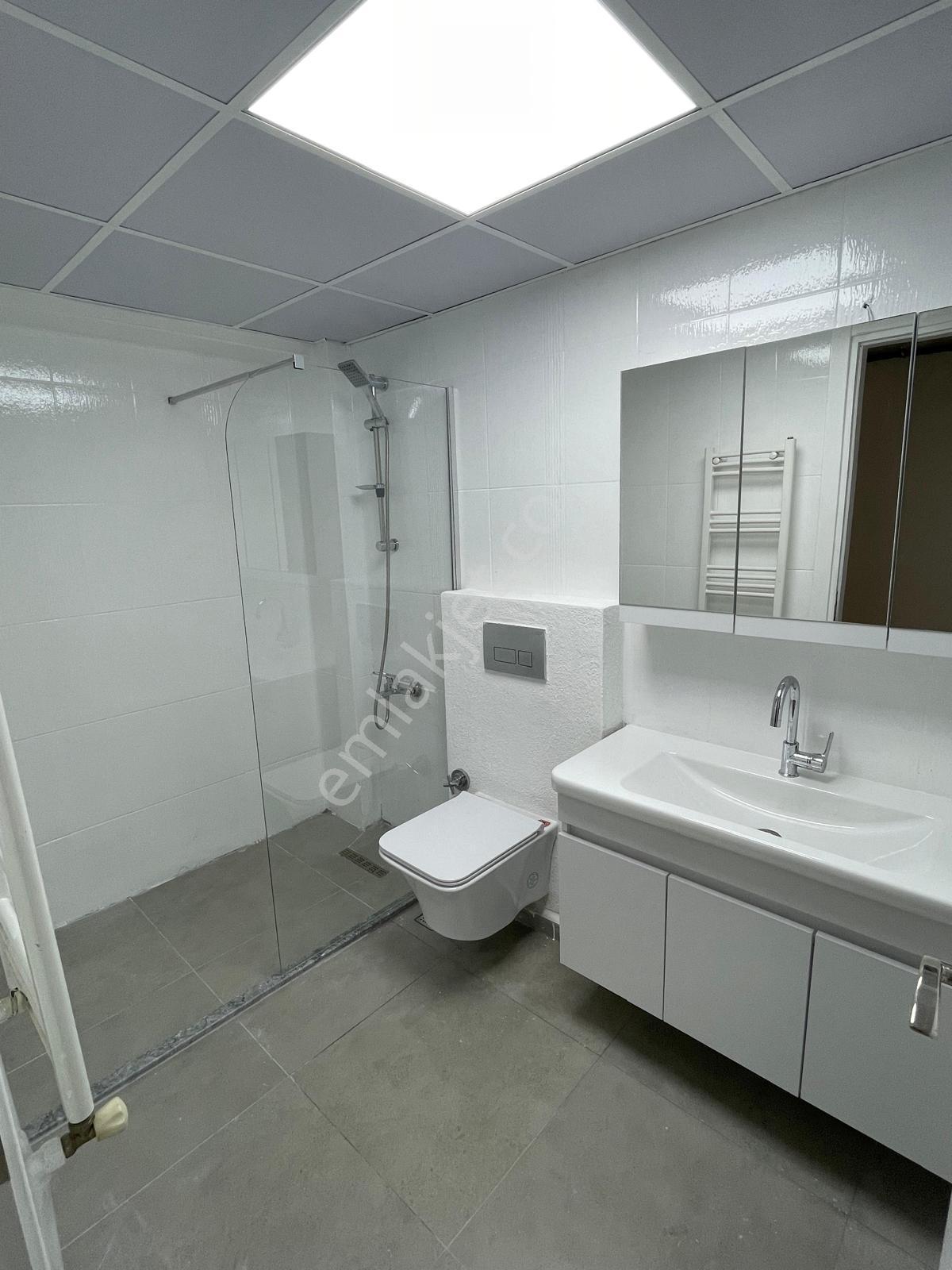 Bayraklı Günlük/haftalık/aylık Kiralık 3+1 Geniş - Temiz - Görsel 2