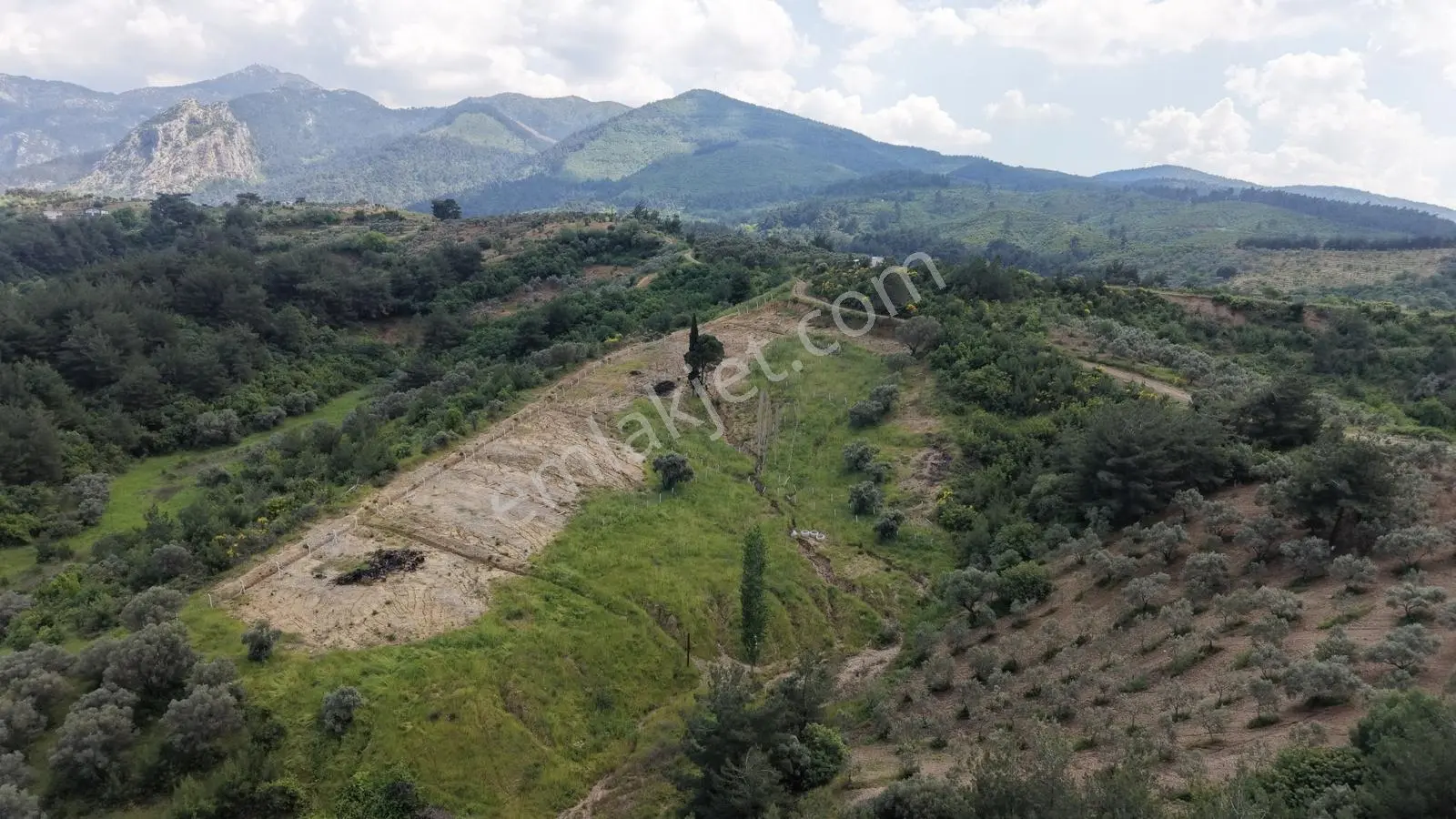 Yukarıkızılca Da Satılık 381 M² Gölet Manzaralı Tapulu Bahçe - Görsel 8